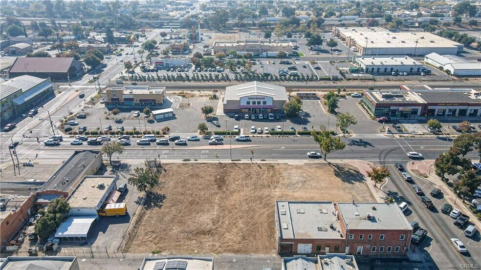 More Photos Of 375 W 16th St, Merced Land For Lease