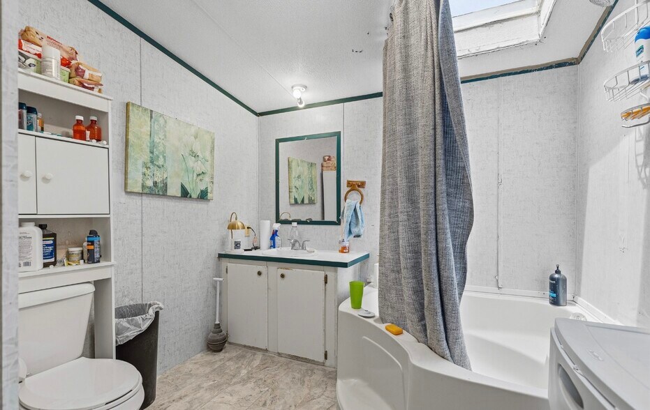 More Photos Of 7864 Brock Rd, Ardmore Service For Sale