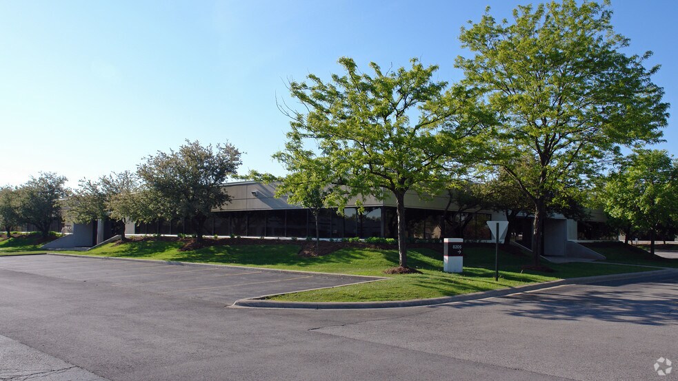 More Photos Of 8201 S Cass Ave, Darien Unknown For Lease