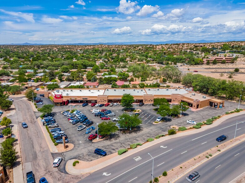 More Photos Of 500 N Guadalupe St, Santa Fe Unknown For Lease