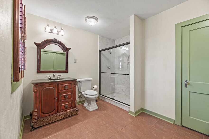 More Photos Of 1106 Avenue O, Huntsville Office Residential For Sale