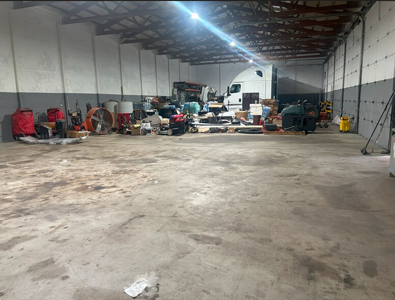 More Photos Of 13747 S Western Ave, Blue Island Warehouse For Sale