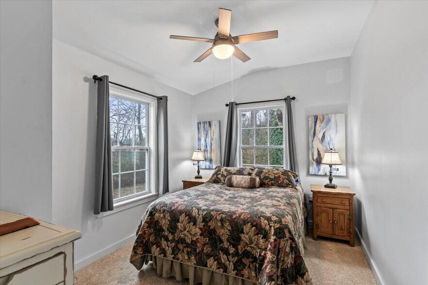 More Photos Of 9142 Railroad Ave, Olive Branch Office Residential For Sale