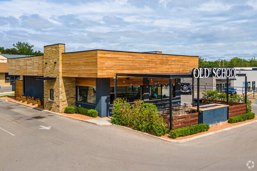 More Photos Of 217-257 S Coltrane Rd, Edmond Unknown For Lease