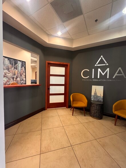 More Photos Of 1655 N Commerce Pky, Weston Office For Lease