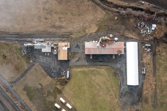 More Photos Of 405 Hoosier, Stanfield Food Processing For Lease