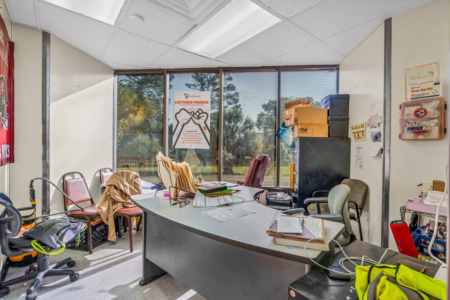 More Photos Of 1015 S Ridgewood Ave, Edgewater Office For Sale