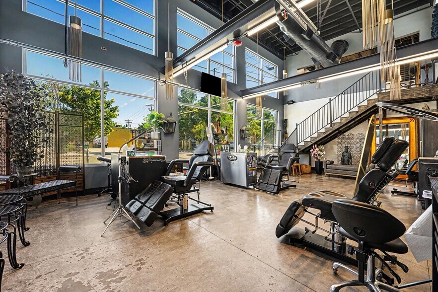 More Photos Of 698 Santa Fe Dr, Denver Restaurant For Sale