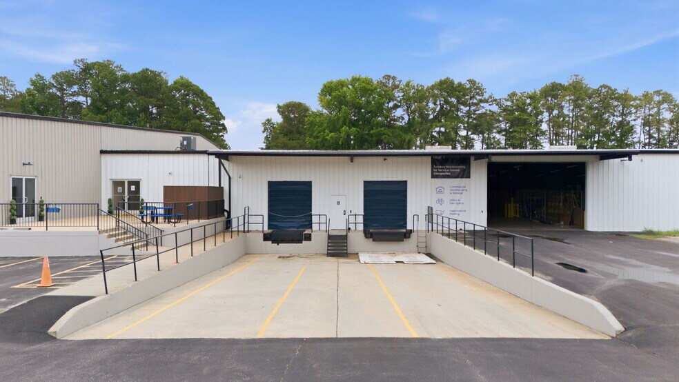 More Photos Of 1730 Five Points Ln, Fuquay-Varina Warehouse For Lease
