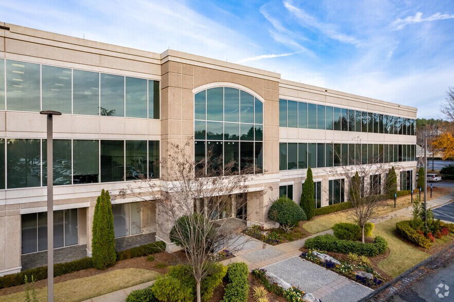 More Photos Of 3930 E Jones Bridge Rd, Peachtree Corners Office For Lease