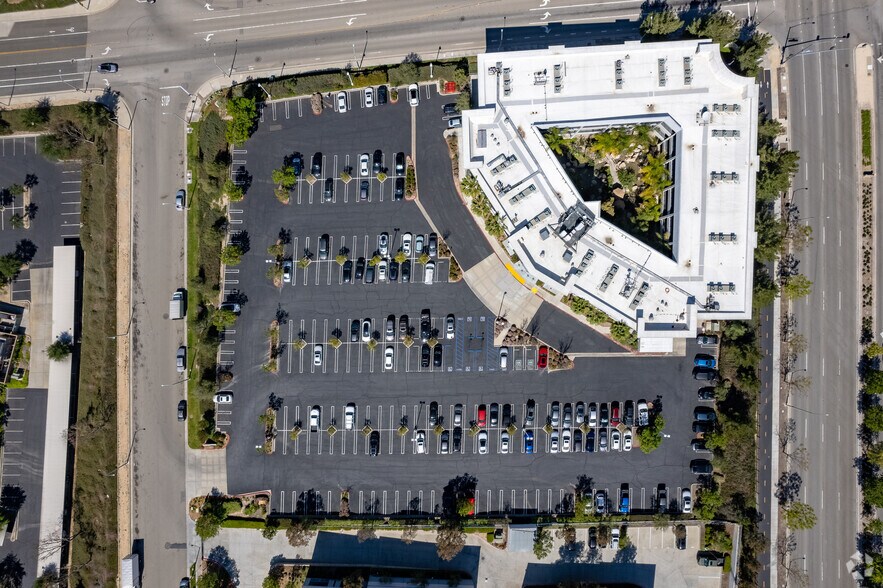 More Photos Of 28494 Westinghouse Pl, Valencia Office For Lease