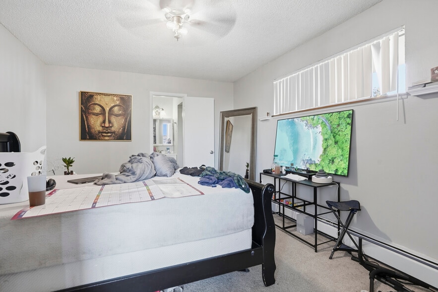 More Photos Of 10635 W 7th Ave, Lakewood Apartments For Sale