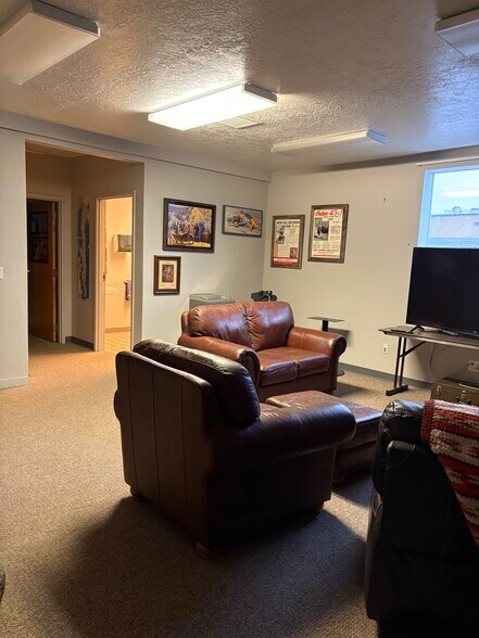 More Photos Of 38 E Guest Ave, Salt Lake City Warehouse For Sale