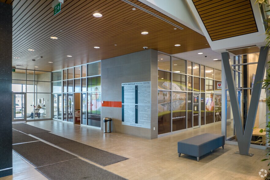 More Photos Of 3075 Hospital Gate, Oakville Medical For Lease