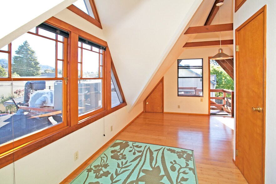 More Photos Of 1734 Solano Ave, Berkeley Office For Lease