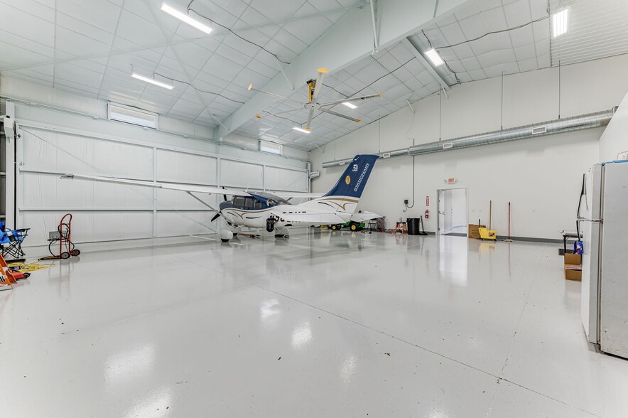 More Photos Of 7015 S 143rd St E, Derby Airplane Hangar For Sale