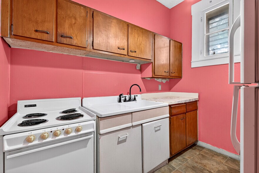 More Photos Of , Louisville Multifamily For Sale
