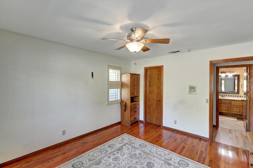 More Photos Of 784 Pomello Dr, Claremont Assisted Living For Lease