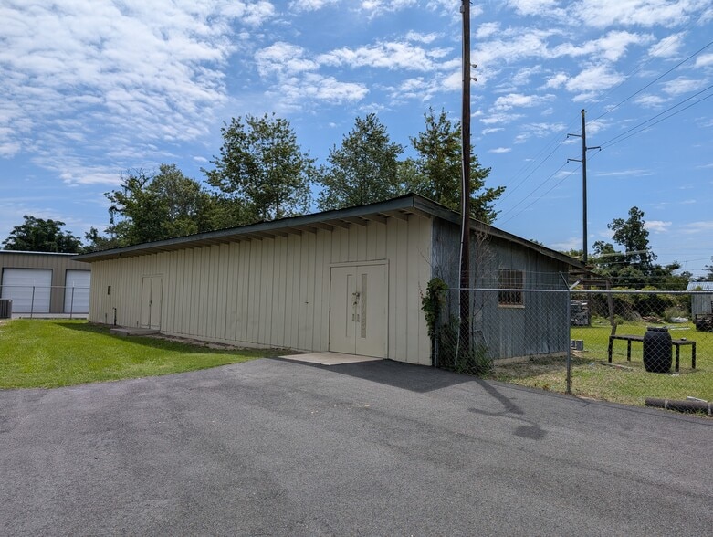 More Photos Of 1321 W Hill Ave, Valdosta Office For Sale