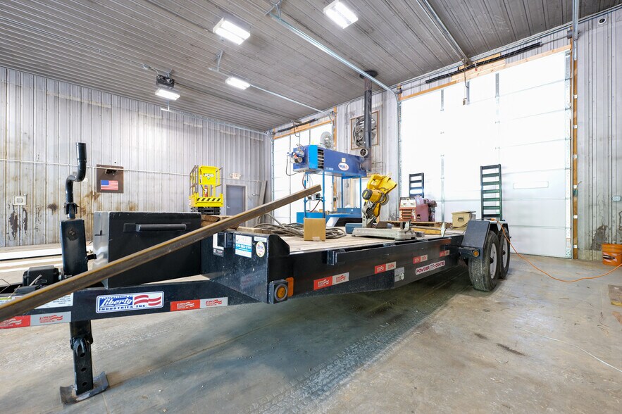 More Photos Of 1730 Daniel Boone Industrial Pky, Truesdale Warehouse For Sale