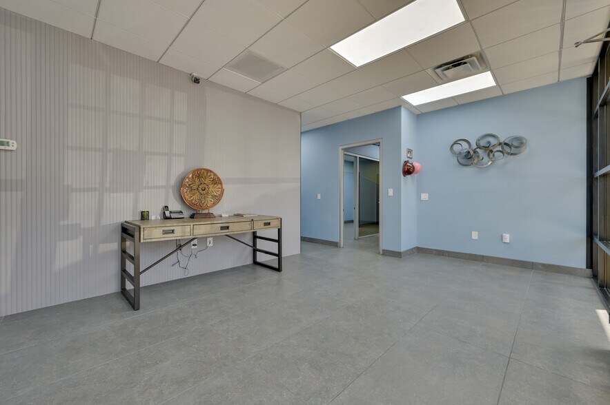More Photos Of 5190 Arville St, Las Vegas Manufacturing For Sale