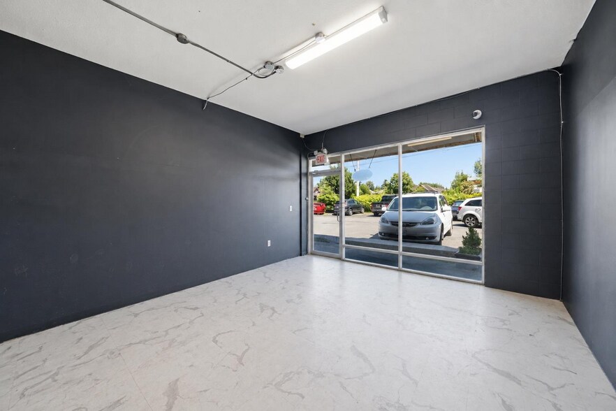 More Photos Of 3091 276 St, Langley General Retail For Lease