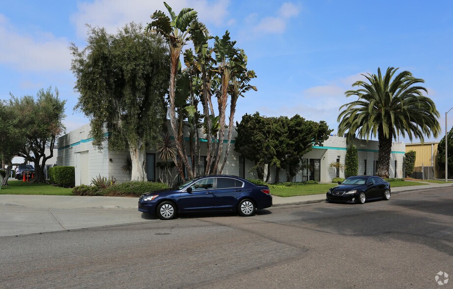 More Photos Of 179 Roymar Rd, Oceanside Unknown For Lease