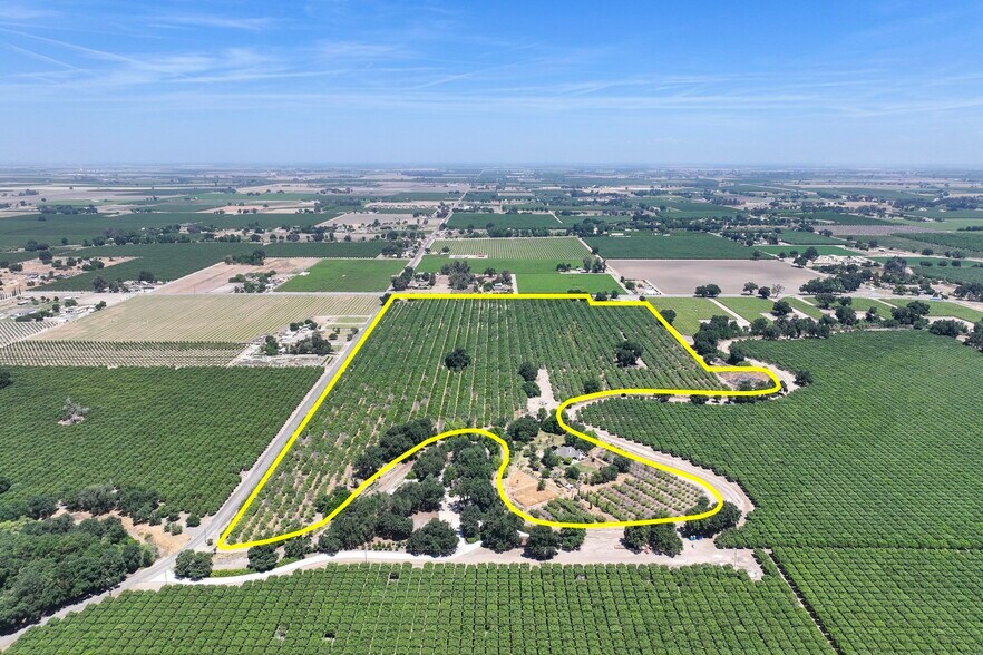 Primary Photo Of 9415 21st Ave, Lemoore Land For Sale