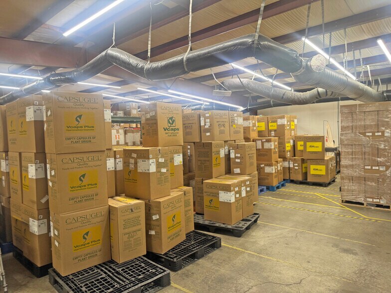 More Photos Of 1595 Hampton Way, Santa Rosa Manufacturing For Sale
