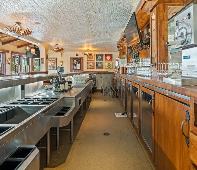 More Photos Of 8791 Lake Blvd, Kings Beach Restaurant For Sale