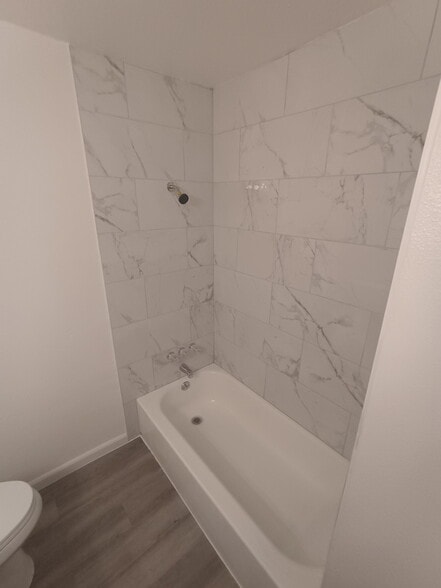 More Photos Of 3345 E Fairmont Ave, Fresno Apartments For Sale