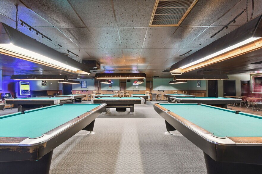 More Photos Of 1212 Rogers St, Clearwater Bar For Sale