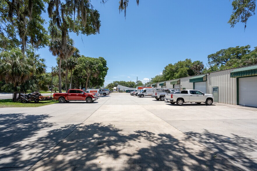 More Photos Of 50 S Dixie Hwy, Saint Augustine Service For Lease
