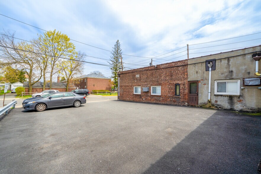 More Photos Of 277 Hackensack Ave, Wood-Ridge Freestanding For Sale