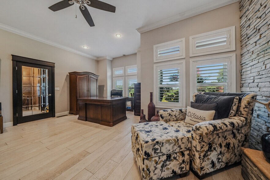 More Photos Of 10786 Shenandoah Rd, Plymouth Winery Vineyard For Sale