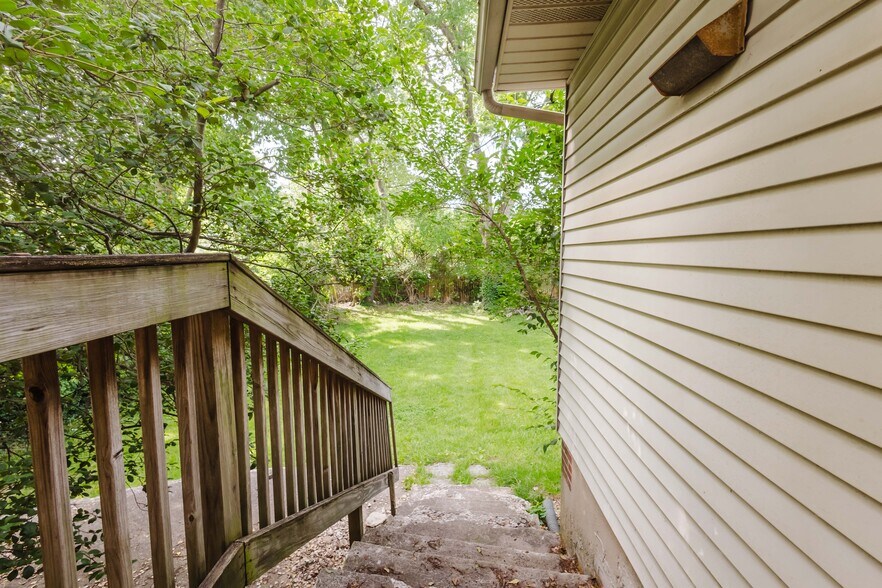 More Photos Of , Lexington Specialty For Sale