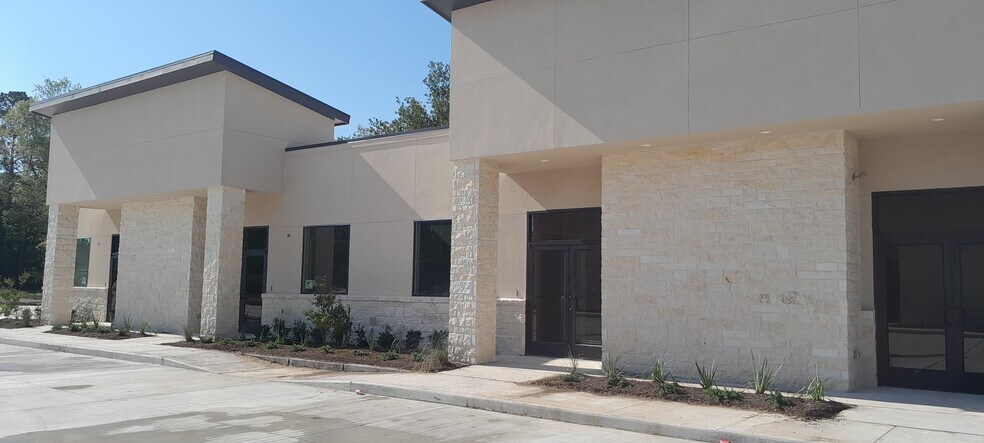 More Photos Of 855 Rockmead Dr, Kingwood Medical For Lease