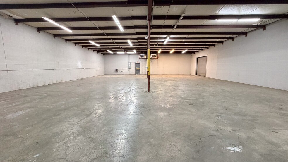 More Photos Of 310 S Union Ave, Springfield Manufacturing For Lease