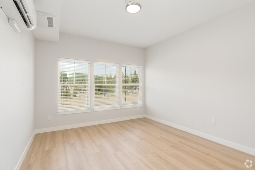 More Photos Of 1620 N River Ridge Blvd, Spokane Apartments For Sale