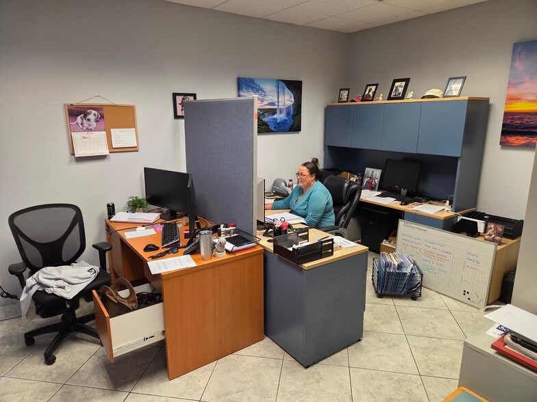 More Photos Of 3772 SW 30th Ave, Fort Lauderdale Industrial For Sale