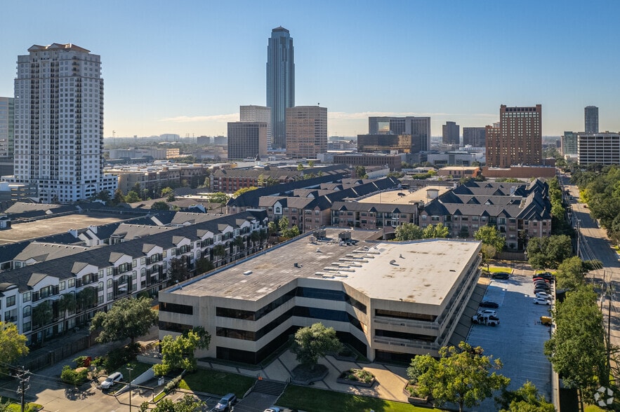 More Photos Of 2121 Sage Rd, Houston Medical For Lease