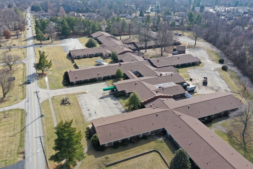 More Photos Of 4604 Lowe Rd, Louisville Rehabilitation Center For Sale