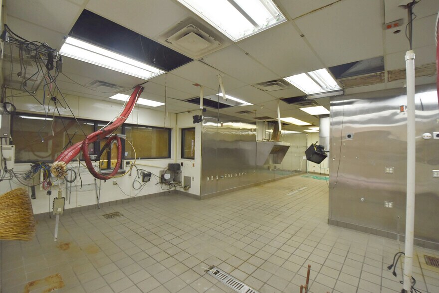 More Photos Of 64 Carriage Oaks Dr, Tyrone Restaurant For Lease