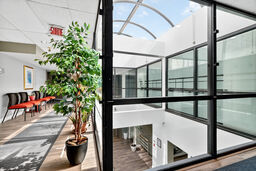 More Photos Of 418 Rue Sherbrooke E, Montréal Loft Creative Space For Sale