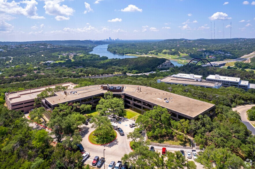 More Photos Of 6034 Courtyard Dr W, Austin Office For Lease