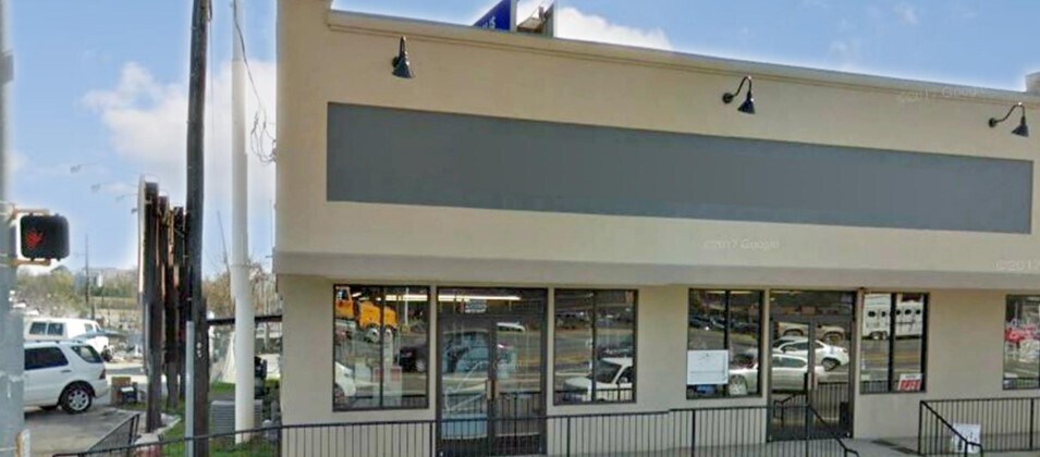 More Photos Of , Macon-Bibb General Retail For Sale