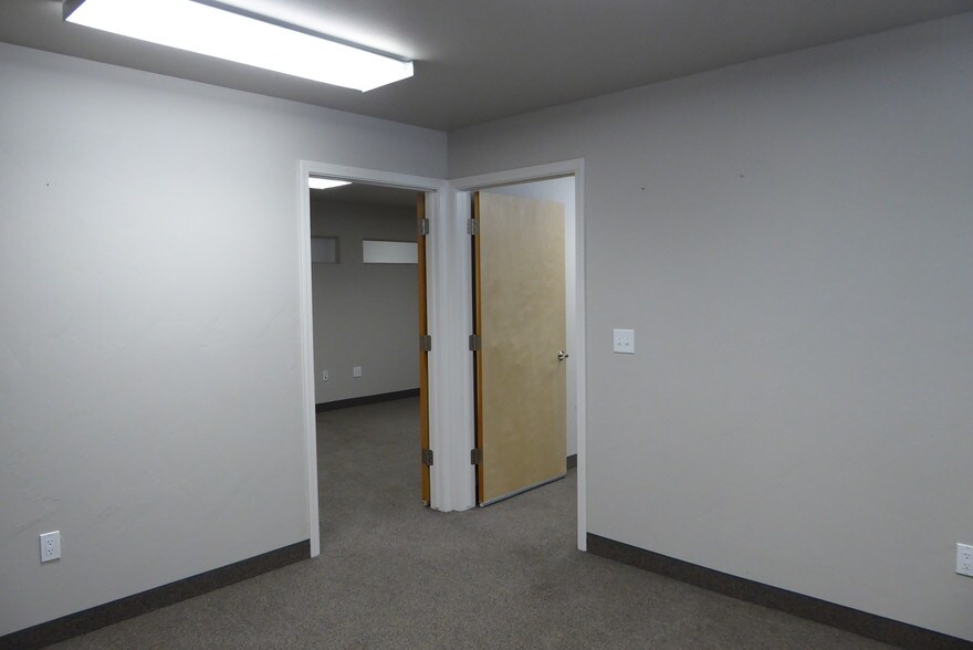 More Photos Of 132 E 5th St, Delta Office For Lease