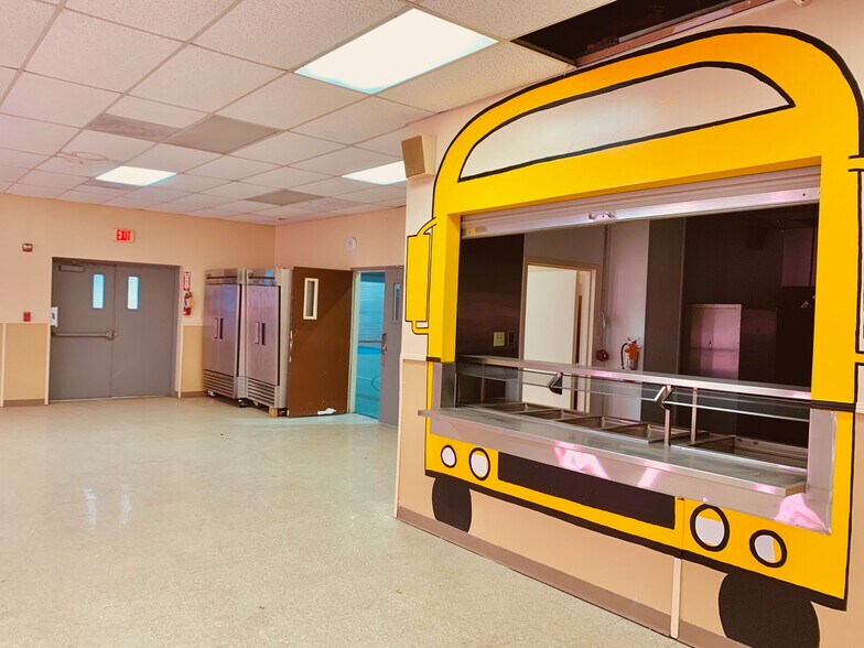 More Photos Of 5703 Blanco Rd, San Antonio Schools For Sale