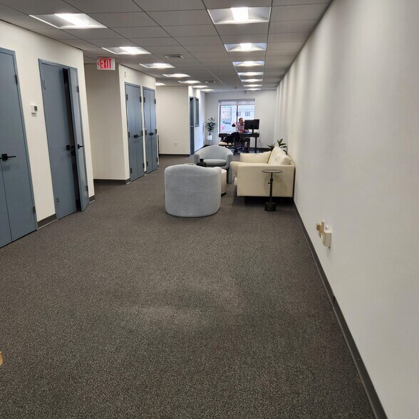 More Photos Of 71 Arch St, Greenwich Office For Lease