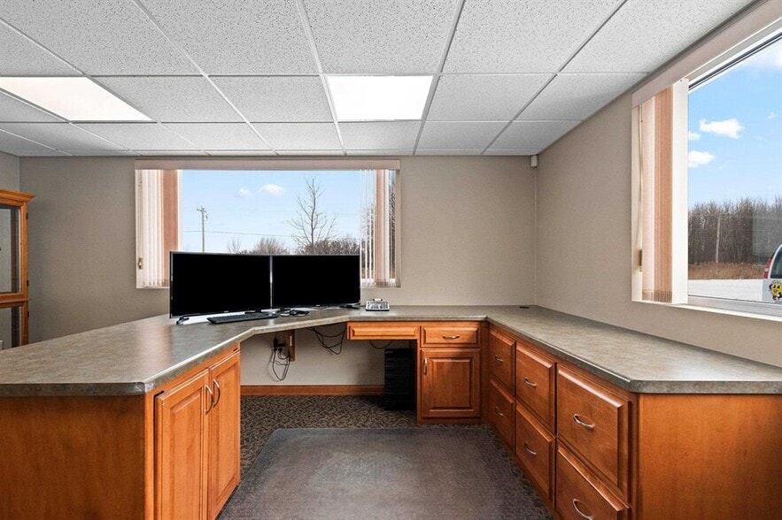 More Photos Of 4030 Champeau Rd, New Franken Warehouse For Sale